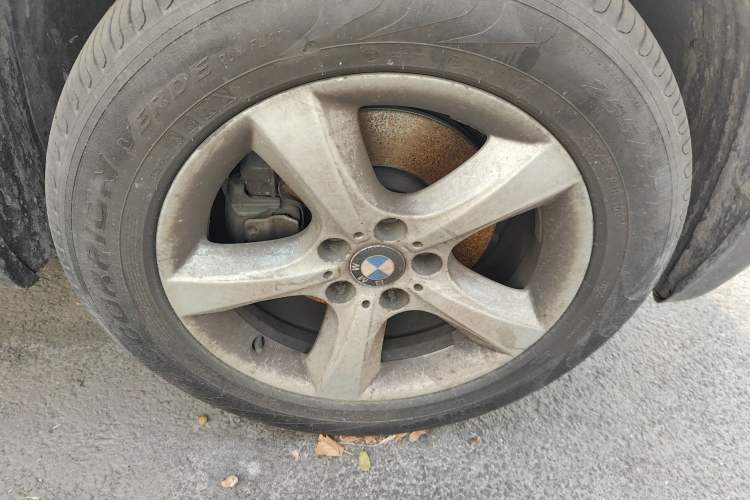 Used BMW X5 2011 xDrive35i Luxury Model
