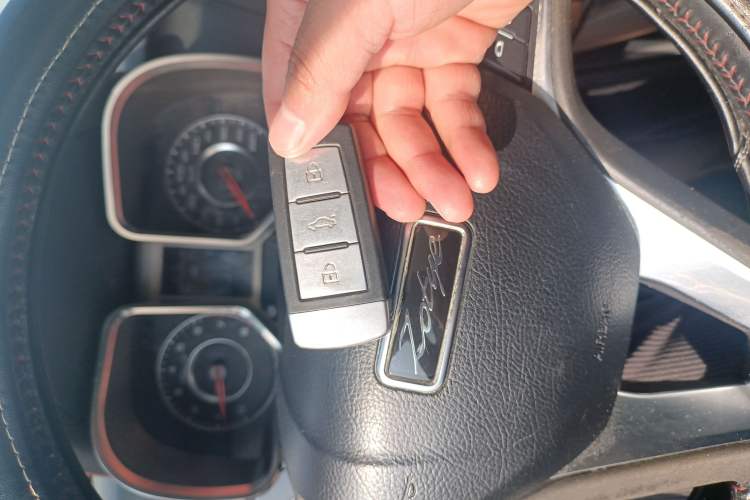 Used Zotye Domy X5 2015 1.5T Manual Luxury Model China V Standard
