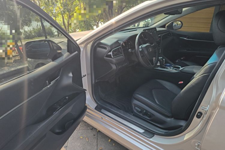Used Toyota Camry 2021 2.5G Luxury Edition Driver Seat