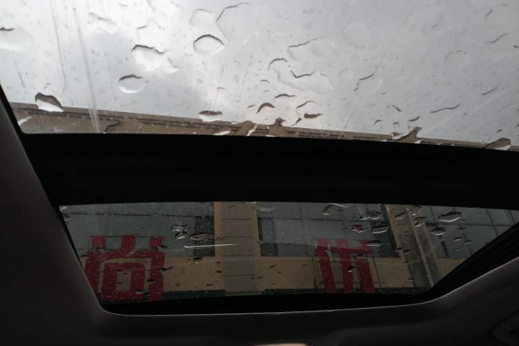 Used EXEED Lingyun 2019 1.6T Two-Wheel Drive Diamond Edition Headliner