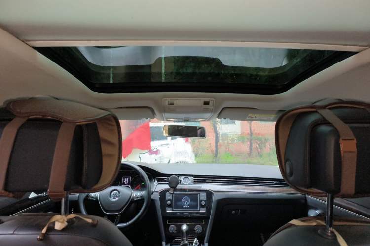 Used Volkswagen Magotan 2019 330TSI DSG Leading Model China VI Standard