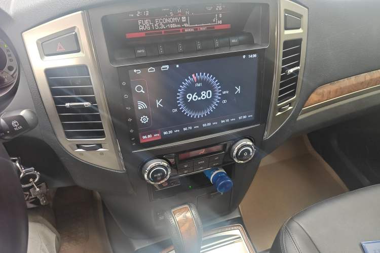 Used Mitsubishi Pajero 2018 3.0L Automatic Prestige Edition
