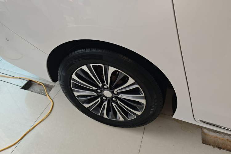 Used Buick GL8 2023 ES Lu Zun Luxury Model
