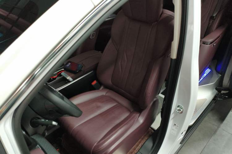 Used Buick Century 2023 2.0T Seven-Seater Yinshi Edition