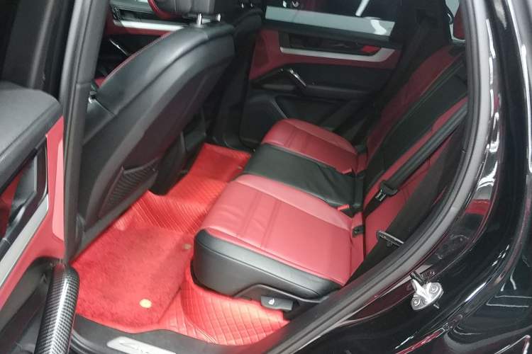 Used Porsche Cayenne 2024 Cayenne 3.0T Left Rear Seat