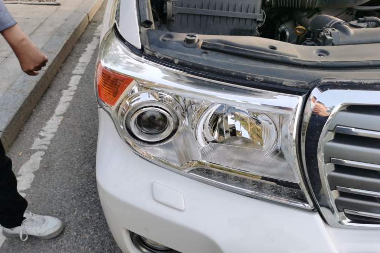 Used Toyota Land Cruiser 2012 4.0L Automatic VX
