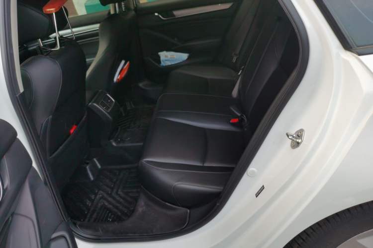 Used Honda Accord 2018 260TURBO Elite Edition China VI Left Rear Seat