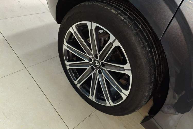 Used Changan UNI-K 2024 2.0T Two-Wheel Drive Global Edition