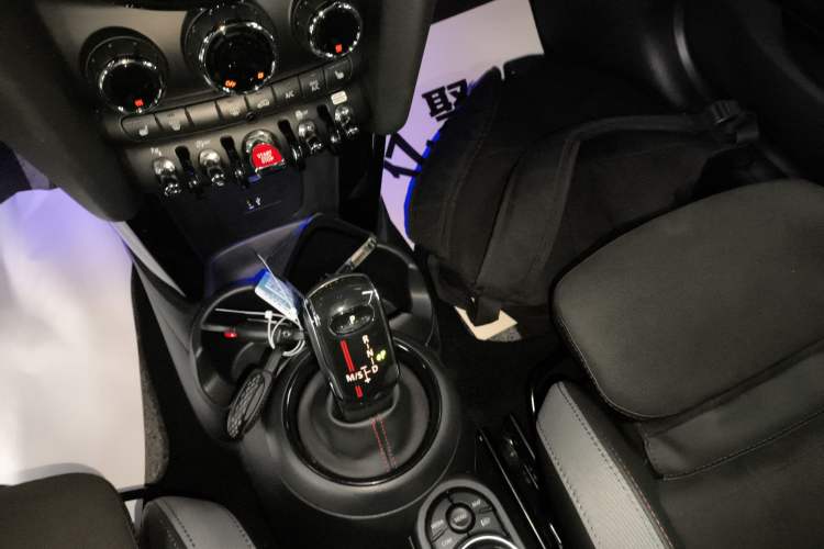 Used MINI 2021 2.0T COOPER S Racing Driver Gear Lever