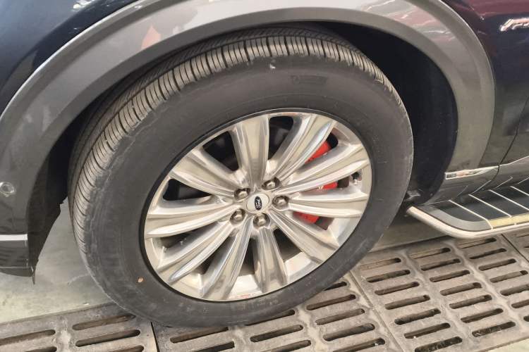 Used Ford Explorer 2020 EcoBoost 285 4x4 Titanium Edition 7-Seater
