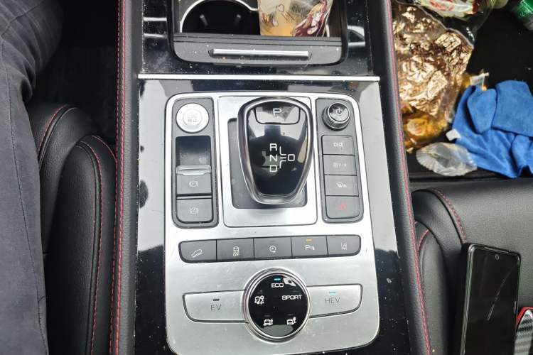 Used BYD Tang New Energy 2018 DM 2.0T All-Wheel Drive Smart Connectivity Luxury Model 7 Seats China V Emission Standard
