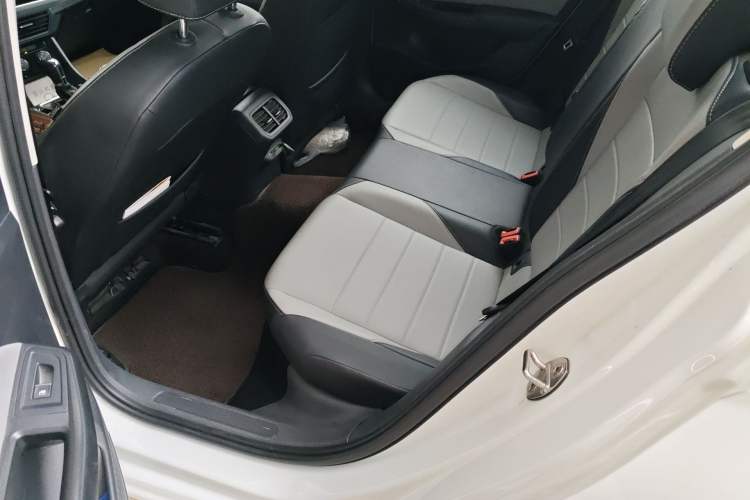 Used Volkswagen Bora 2023 200TSI DSG SmartDrive PRO Edition
