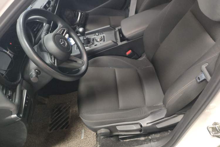 Used Mazda Mazda 3 Axela 2023 1.5L Manual ZhiMei Edition
