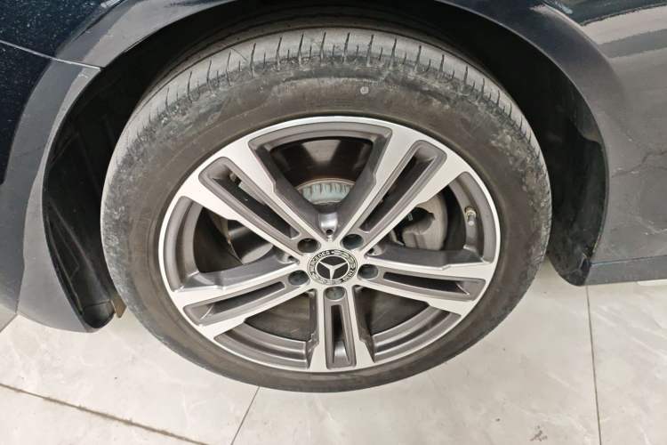 Used Mercedes-Benz E-Class 2022 Second Facelift E 260 L Sport Edition Left Front Wheel Hub