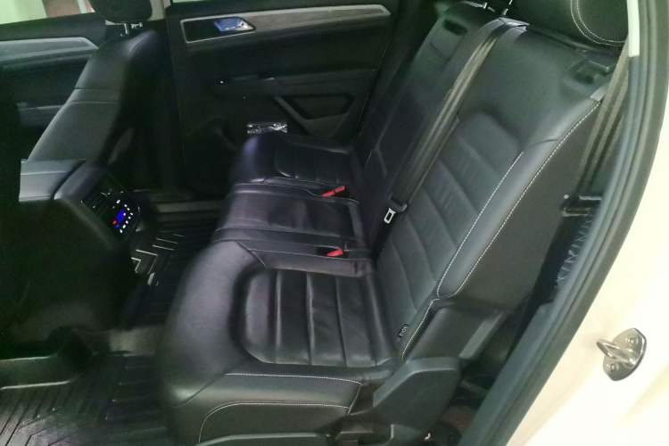 Used Volkswagen Teramont 2017 530 V6 Four-Wheel Drive Luxury Edition Interior 4