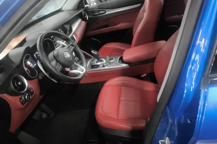 Used Alfa Romeo Stelvio 2020 2.0T 280HP Luxury Edition
