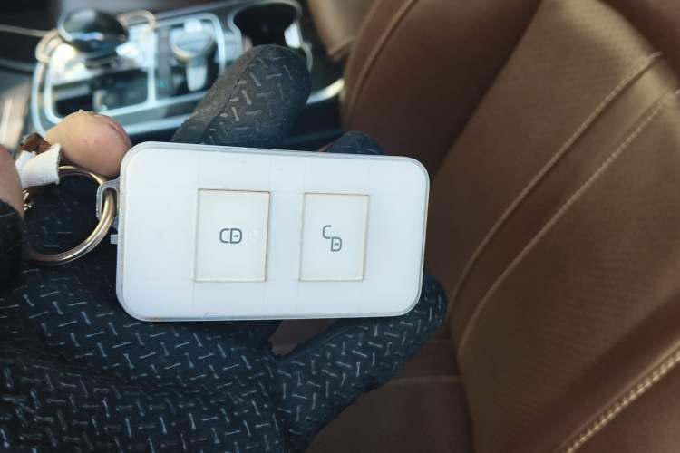 Used BYD Tang New Energy 2015 2.0T Four-Wheel-Drive Flagship Model Vehicle Key