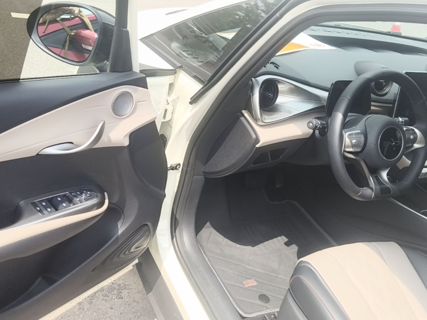 BYD Dolphin 2024 Honor Edition 420km Freedom Version — снимка 18