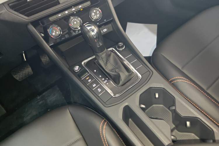 Used Volkswagen Bora 2025 Facelifted 200TSI DSG Yuexing Navigation Edition
