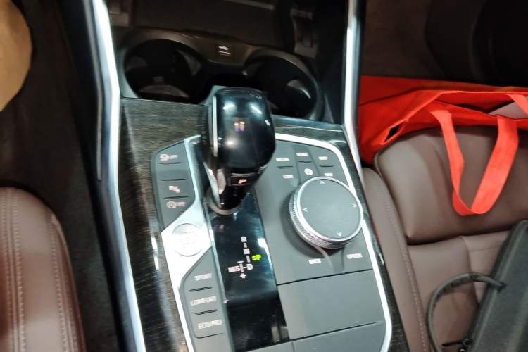 Used BMW 3 Series 2020 325Li M Sport Package Gear Lever
