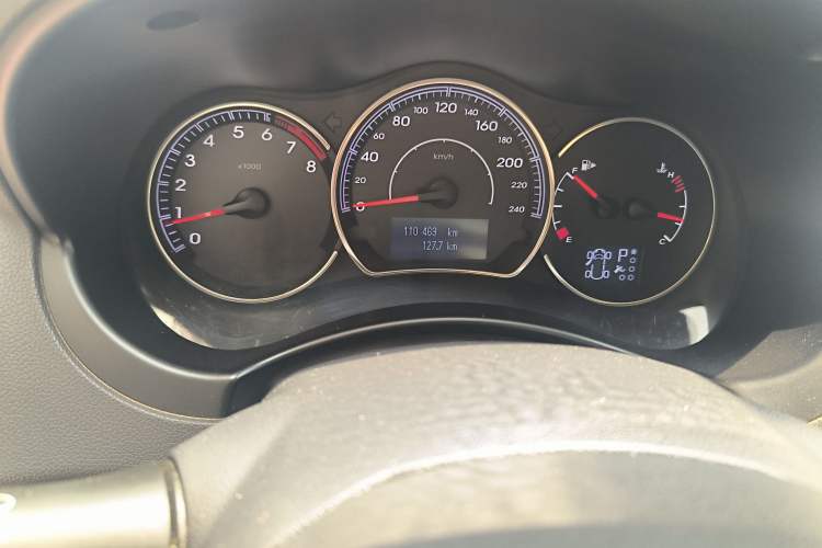 Used Renault Koleos 2012 2.5L Two-Wheel Drive Comfort Edition with Navigation
