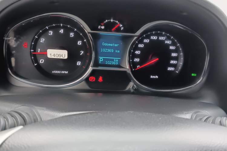 Used Chevrolet Captiva 2015 2.4L 4x4 Flagship Edition 7-Seater