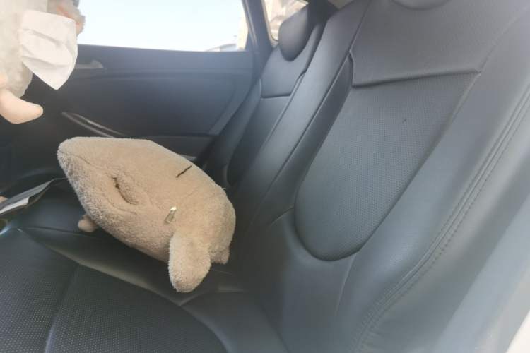 Used Hyundai Verna (older generation) 2011 Hatchback 1.4L Automatic Fashion GT Left Rear Seat