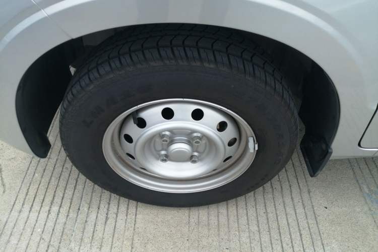 Used Wuling Hongguang V 2022 1.5L Jingqu Version Hydraulic Power Steering LAR
