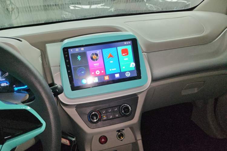 Used JMEV Xiao Qilin 2026 Model PLUS+ Comfort Version Audio And AC Panel