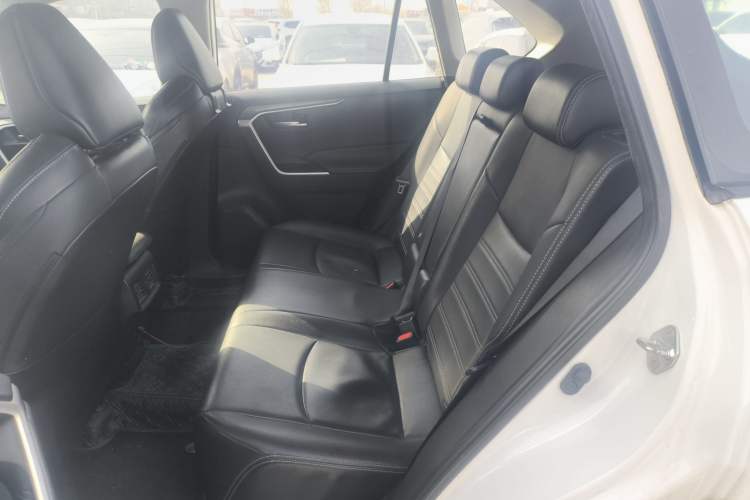 Used Toyota Wildlander 2020 2.0L CVT Two-Wheel Drive Luxury Edition