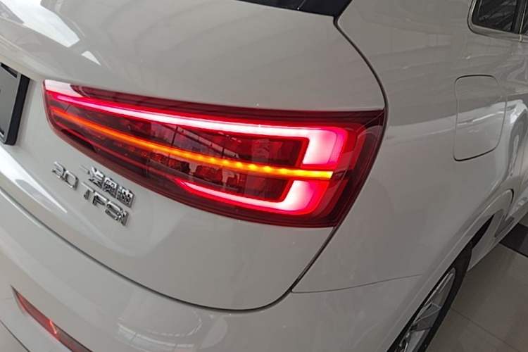 Used Audi Q3 2018 30th Anniversary Edition 30 TFSI Fashion Model
