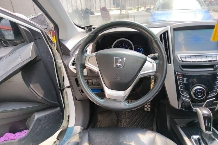 Used Luxgen U6 SUV 2014 1.8T Fashion Edition Steering Wheel