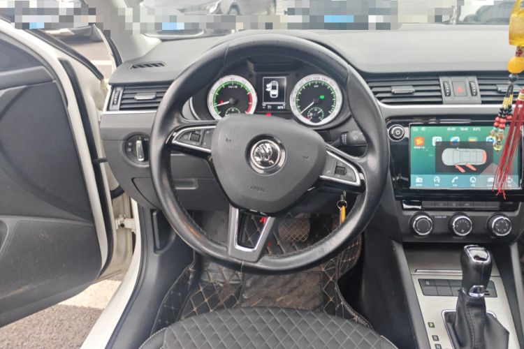 Used Skoda Octavia 2018 1.6L Automatic Luxury Edition