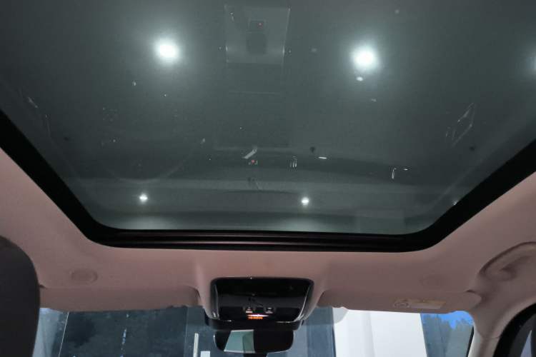 Used Land Rover Range Rover Velar 2024 S Model
