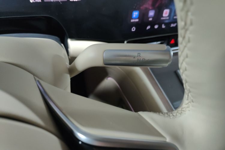 Used Hima AITO M9 2025 Extended-Range Ultra Version 52 kWh 6-Seater