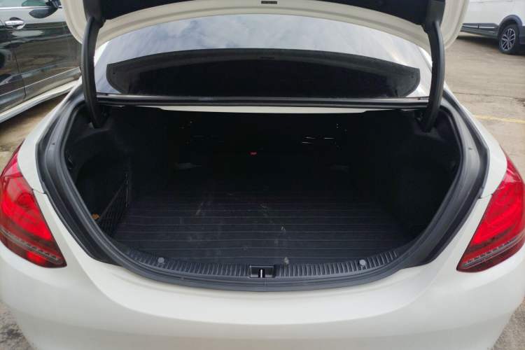 Used Mercedes-Benz C-Class 2021 C 200 L Fashion Edition Sport Version
