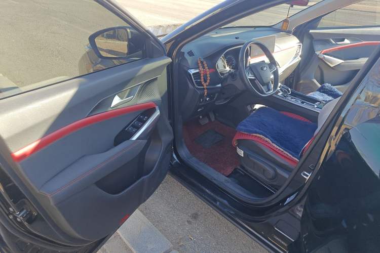 Used SOL X8 2021 300T DCT Luxury Smart Connect Edition 5 Seats