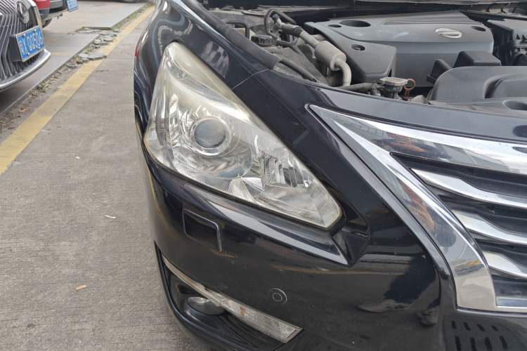 Used Nissan Teana 2013 2.5L XL Leading Edition Right Front Headlight