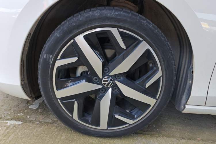 Used Volkswagen Lamando 2023 Lavida L 280TSI DSG Cool & Spicy Edition