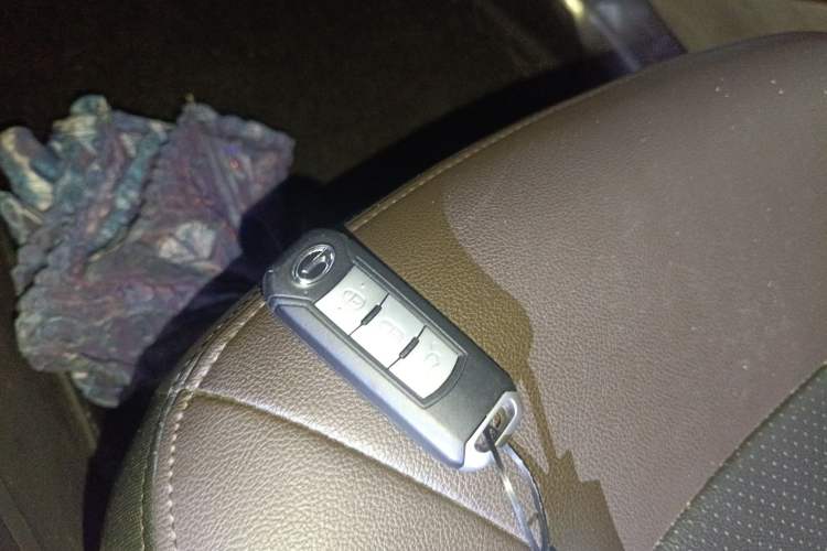 Used GAC Trumpchi GS4 2017 235T Automatic Two-Wheel Drive Luxury Smart Connectivity Version Vehicle Key