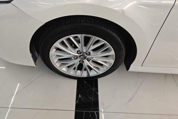 Used Toyota Camry 2018 2.5G Luxury Edition Left Front Wheel Hub