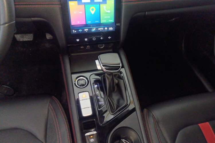 Used SOL A5 2022 1.5T CVT Youth Edition Gear Lever