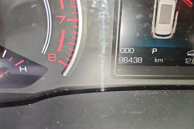 Used Haval H6 2017 Red Label 2.0T Automatic Two-Wheel Drive ZhiShang Model