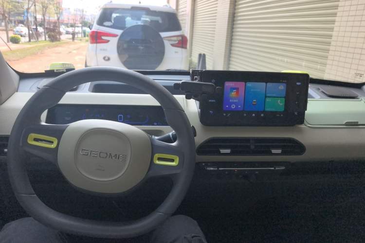 Used Geely Galaxy Panda 2024 200km Panda Rider
