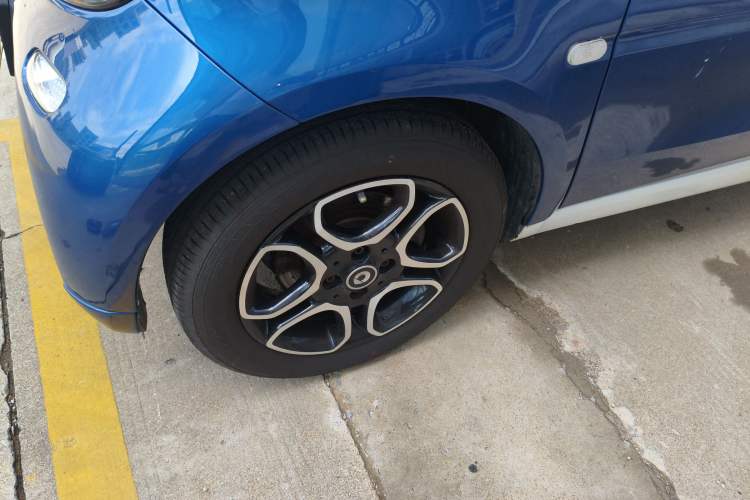 Used smart fortwo 2019 0.9T 66kW Hardtop Wind Power Edition China VI