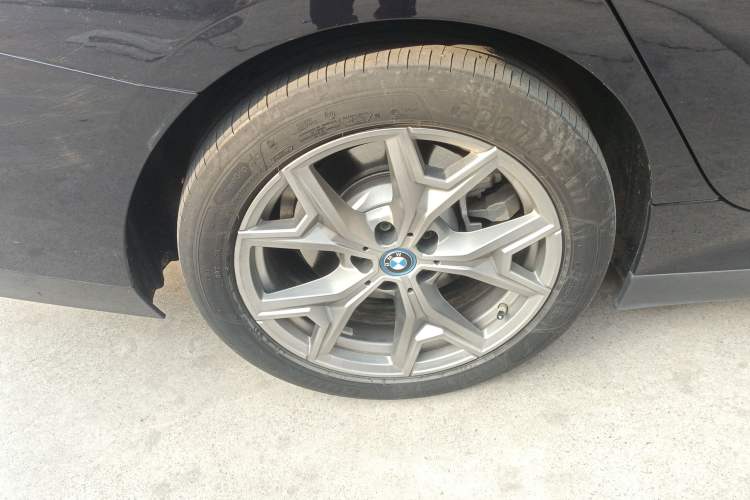 Used BMW i3 2024 eDrive 35 L
