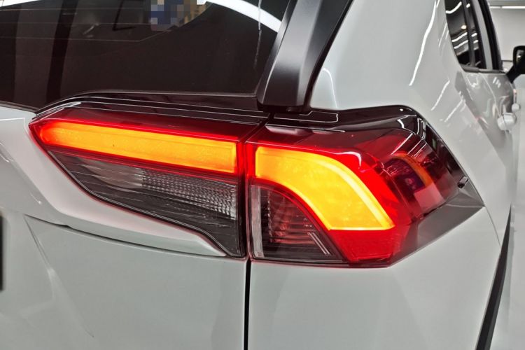 Used Toyota RAV4 2024 2.0L CVT Two-Wheel Drive Urban Edition
