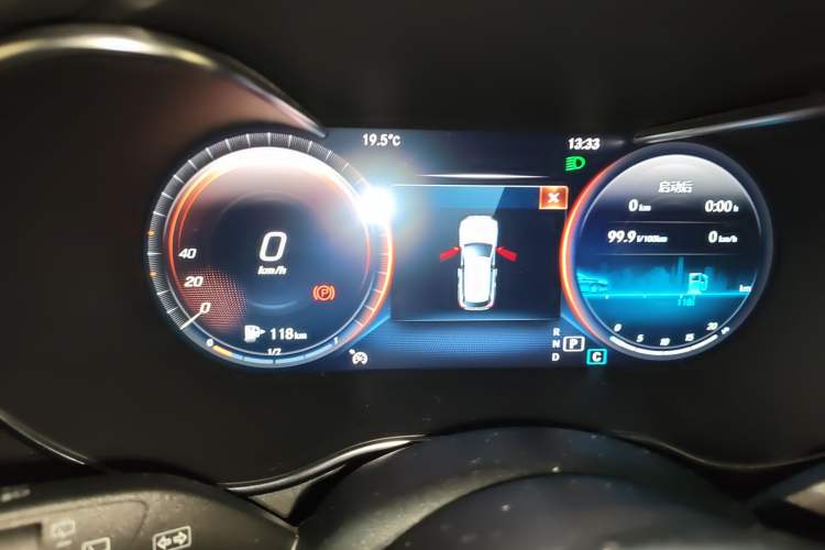 Used Mercedes-Benz GLC 2020 GLC 260 L 4MATIC Luxury Model Instrument Cluster