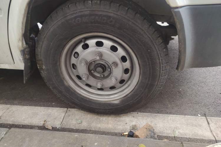 Used Ford Classic Transit 2013 2.8T Diesel Ice White Logistics Vehicle Long Wheelbase Mid-Roof Design – JX493ZLQ4