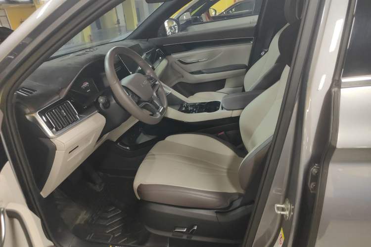 Used BYD Song PLUS New Energy 2025 DM-i 112KM Prestige Model Left Front Seat